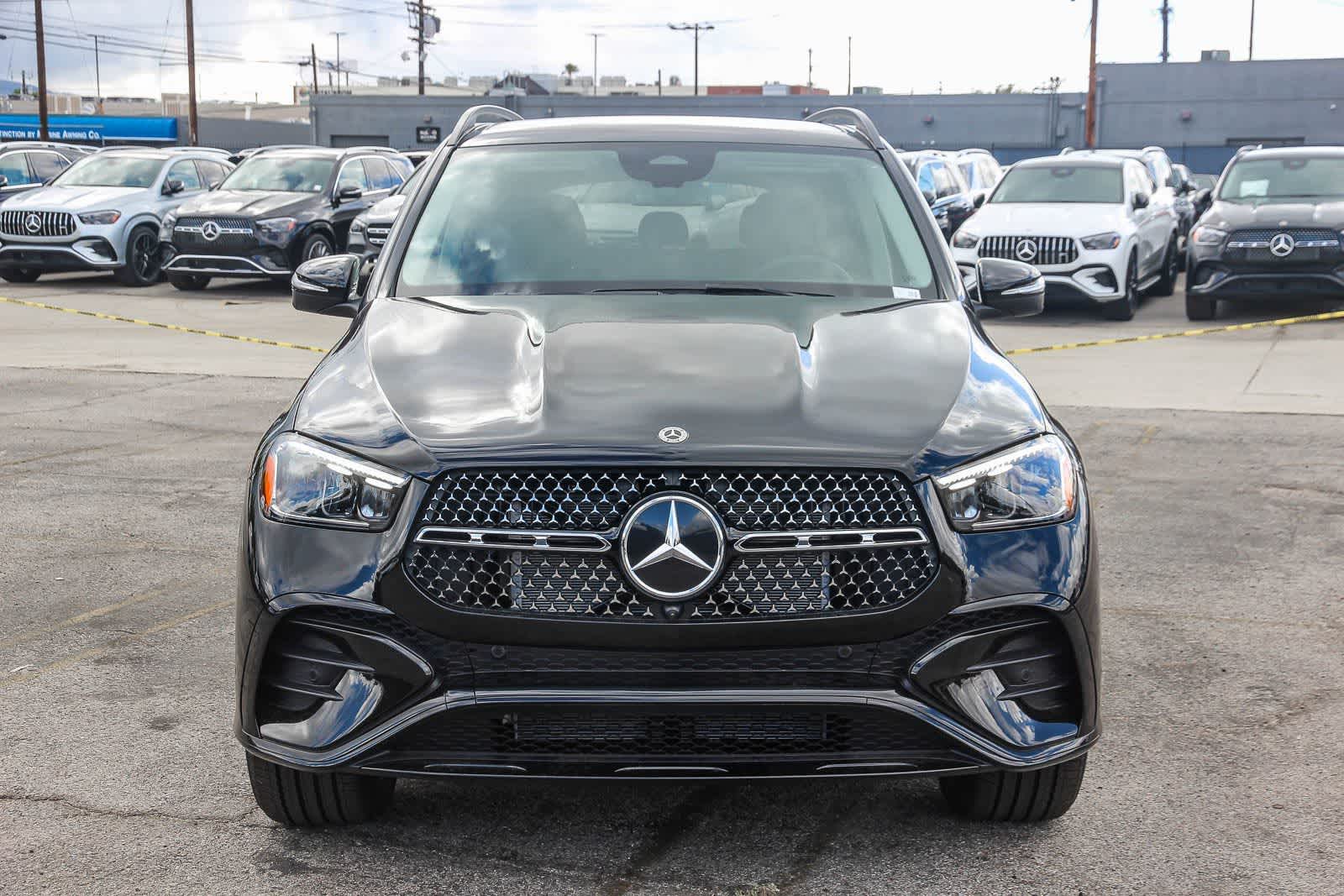 Thumbnail: 2026 Mercedes-Benz GLE - 2