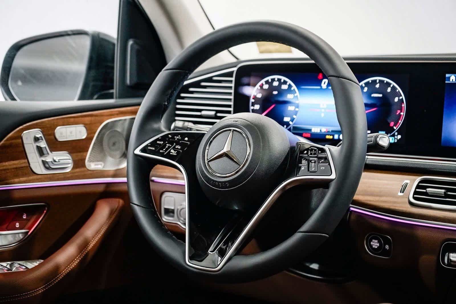 Thumbnail: 2025 Mercedes-Benz GLE - 16