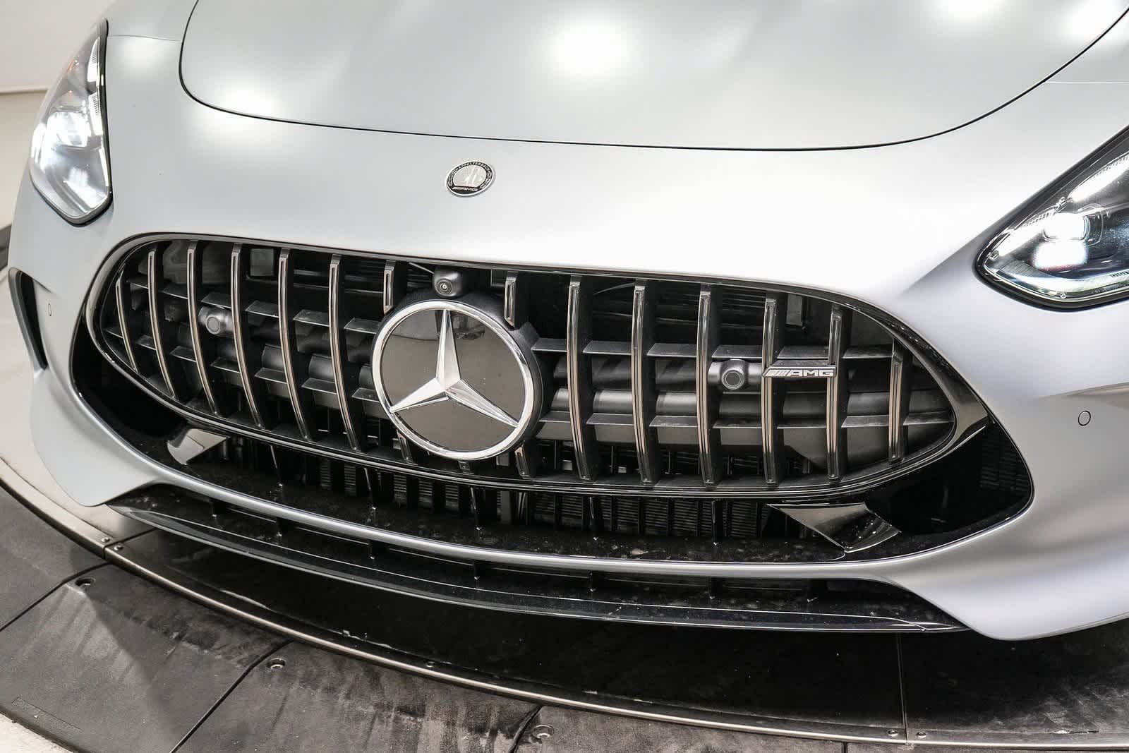 Thumbnail: 2025 Mercedes-Benz AMG GT - 9