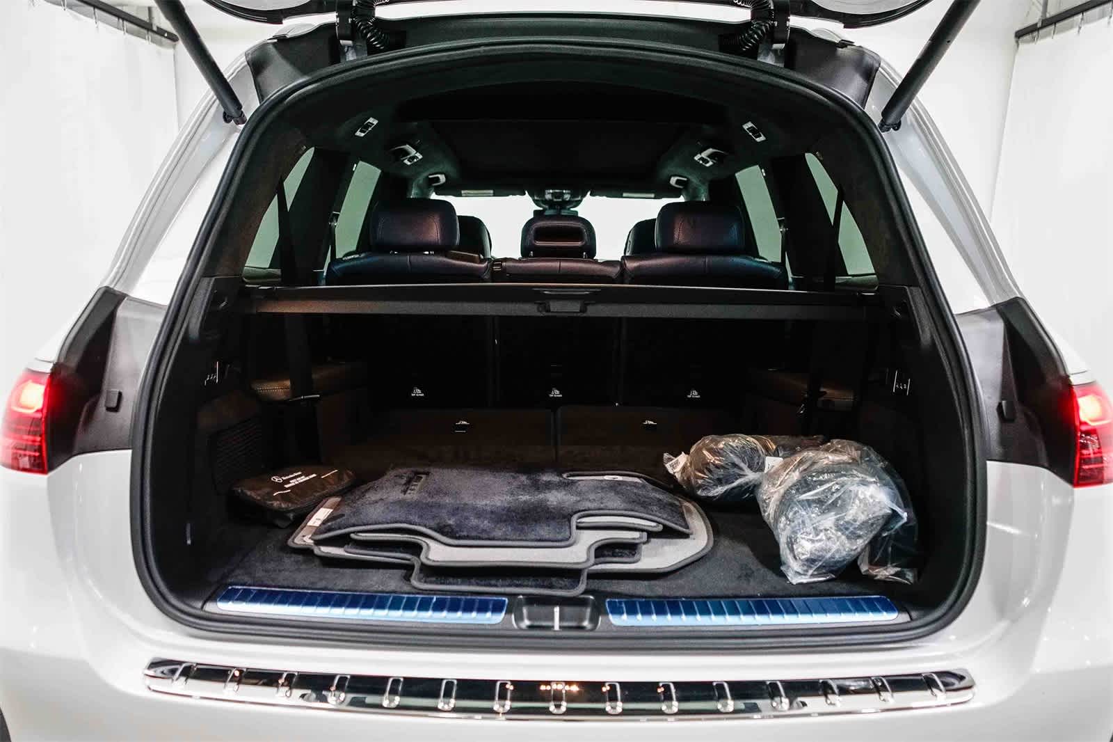 Thumbnail: 2026 Mercedes-Benz GLS - 11