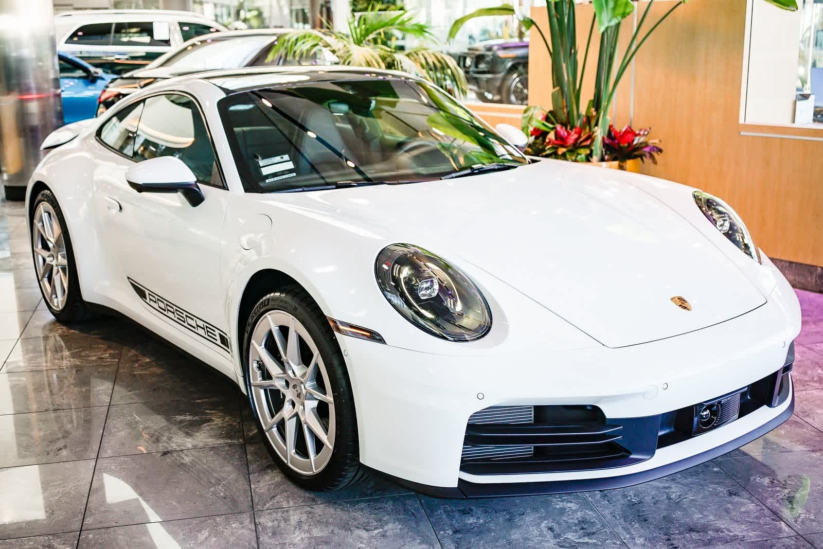 Thumbnail: 2025 Porsche 911 - 5