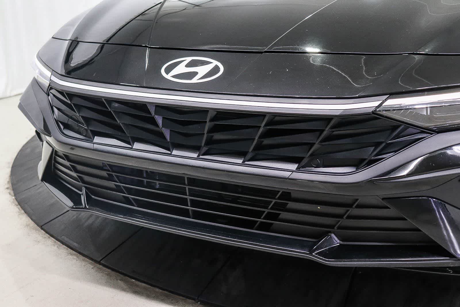 Thumbnail: 2025 Hyundai Elantra - 8