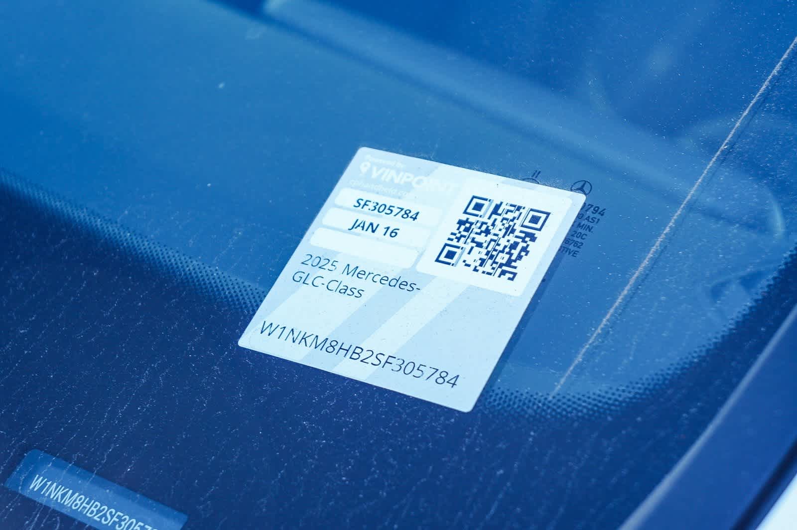 Thumbnail: 2025 Mercedes-Benz GLC - 30