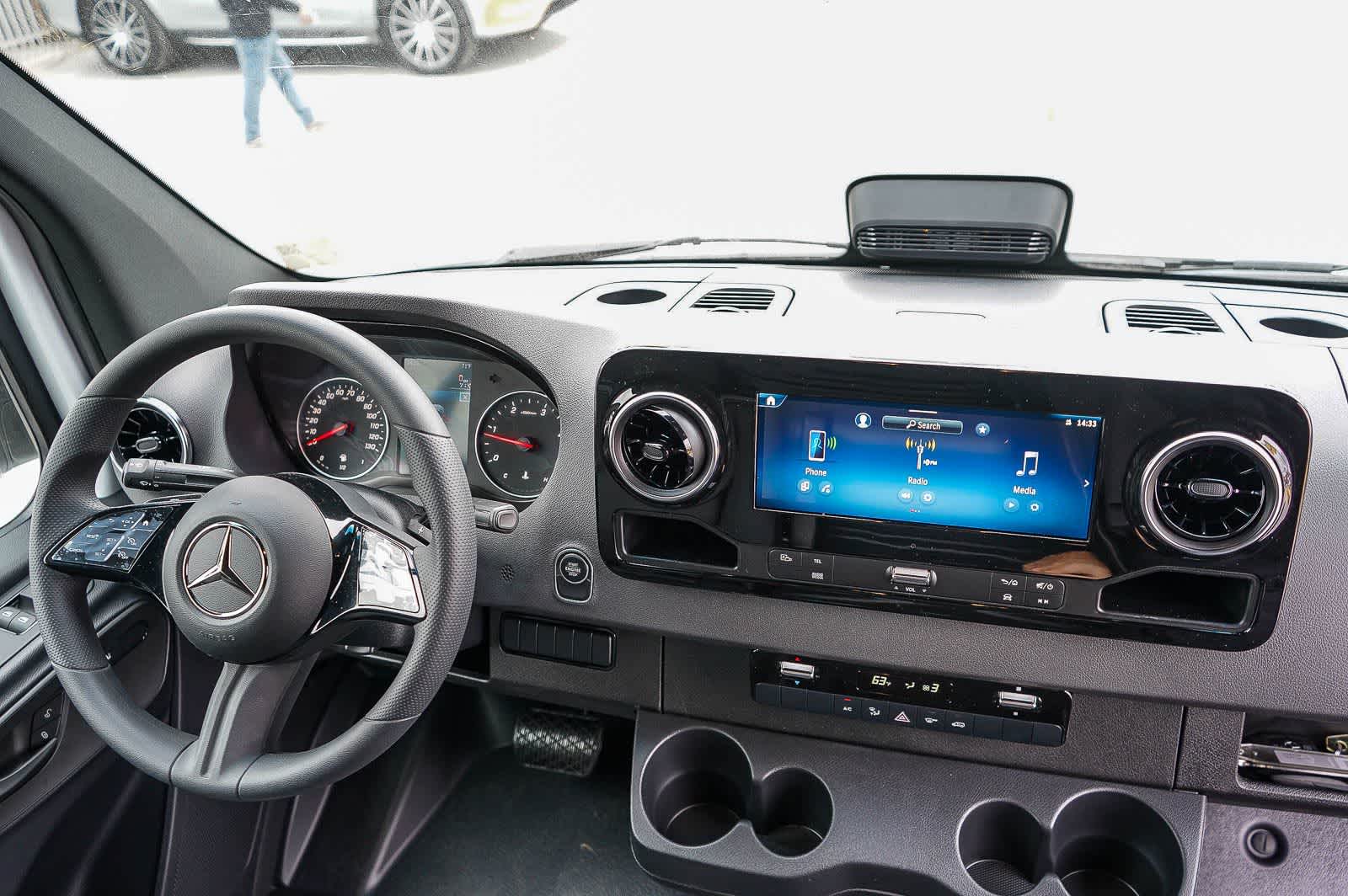 Thumbnail: 2026 Mercedes-Benz Sprinter - 12