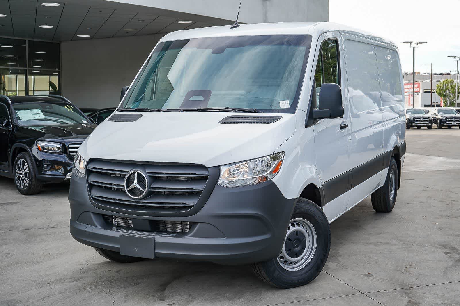 Thumbnail: 2026 Mercedes-Benz Sprinter - 1