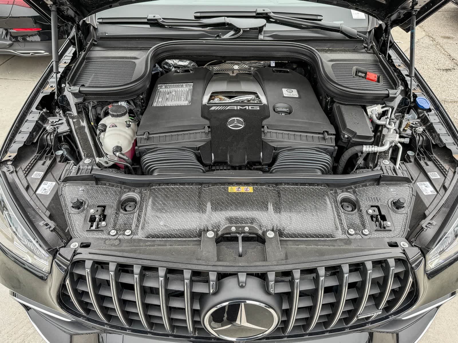 Thumbnail: 2025 Mercedes-Benz GLE - 28