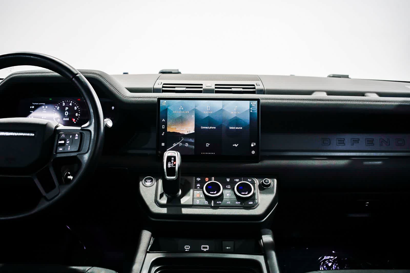 Thumbnail: 2022 Land Rover Defender - 13