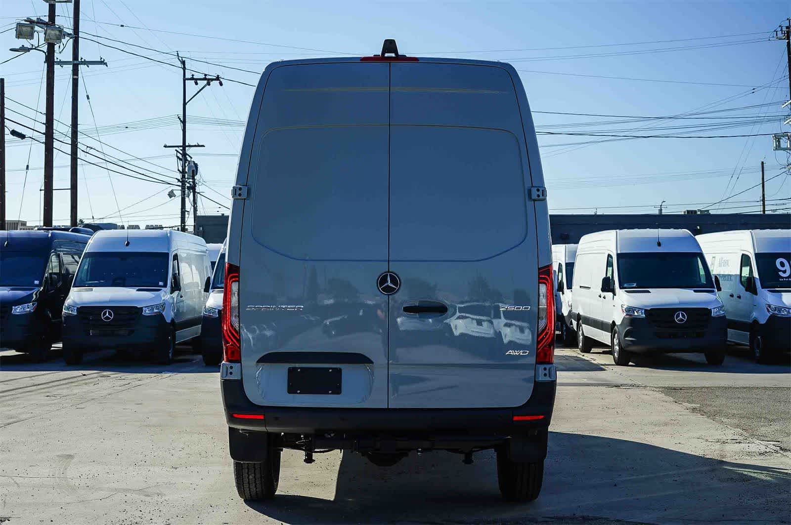 Thumbnail: 2026 Mercedes-Benz Sprinter - 5