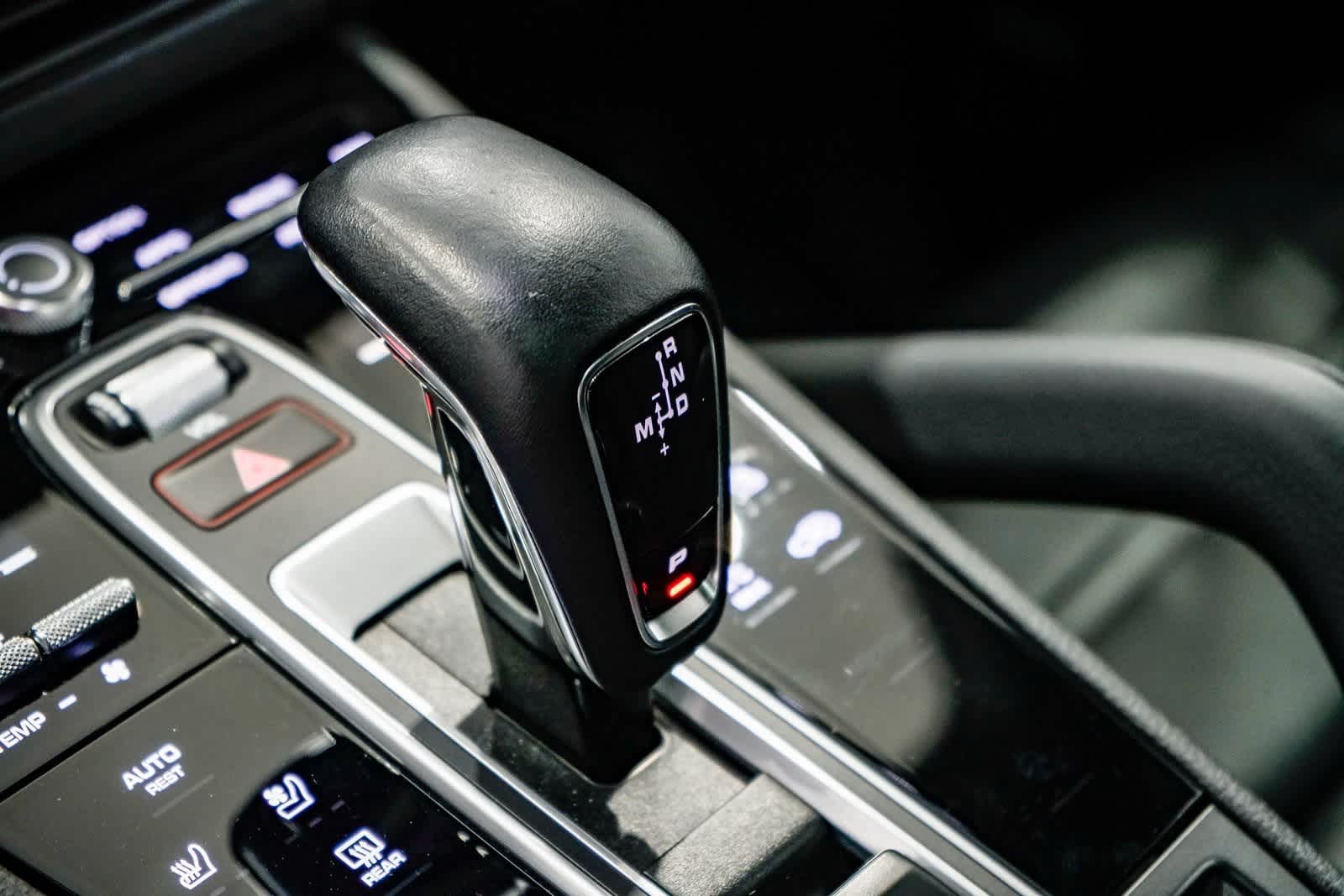 Thumbnail: 2023 Porsche Cayenne - 22