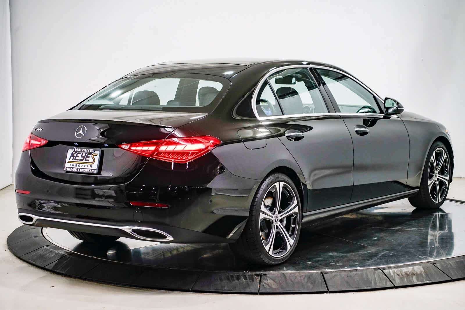 Thumbnail: 2025 Mercedes-Benz C-Class - 4