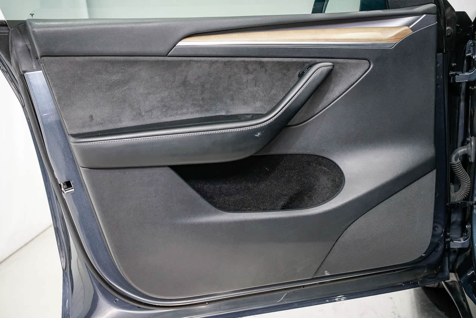 Thumbnail: 2023 Tesla Model Y - 19