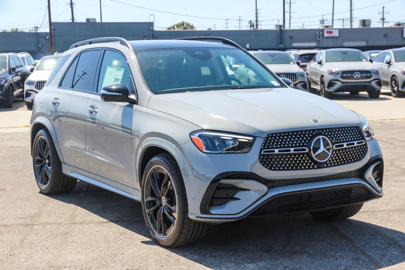 Thumbnail: 2026 Mercedes-Benz GLE - 3