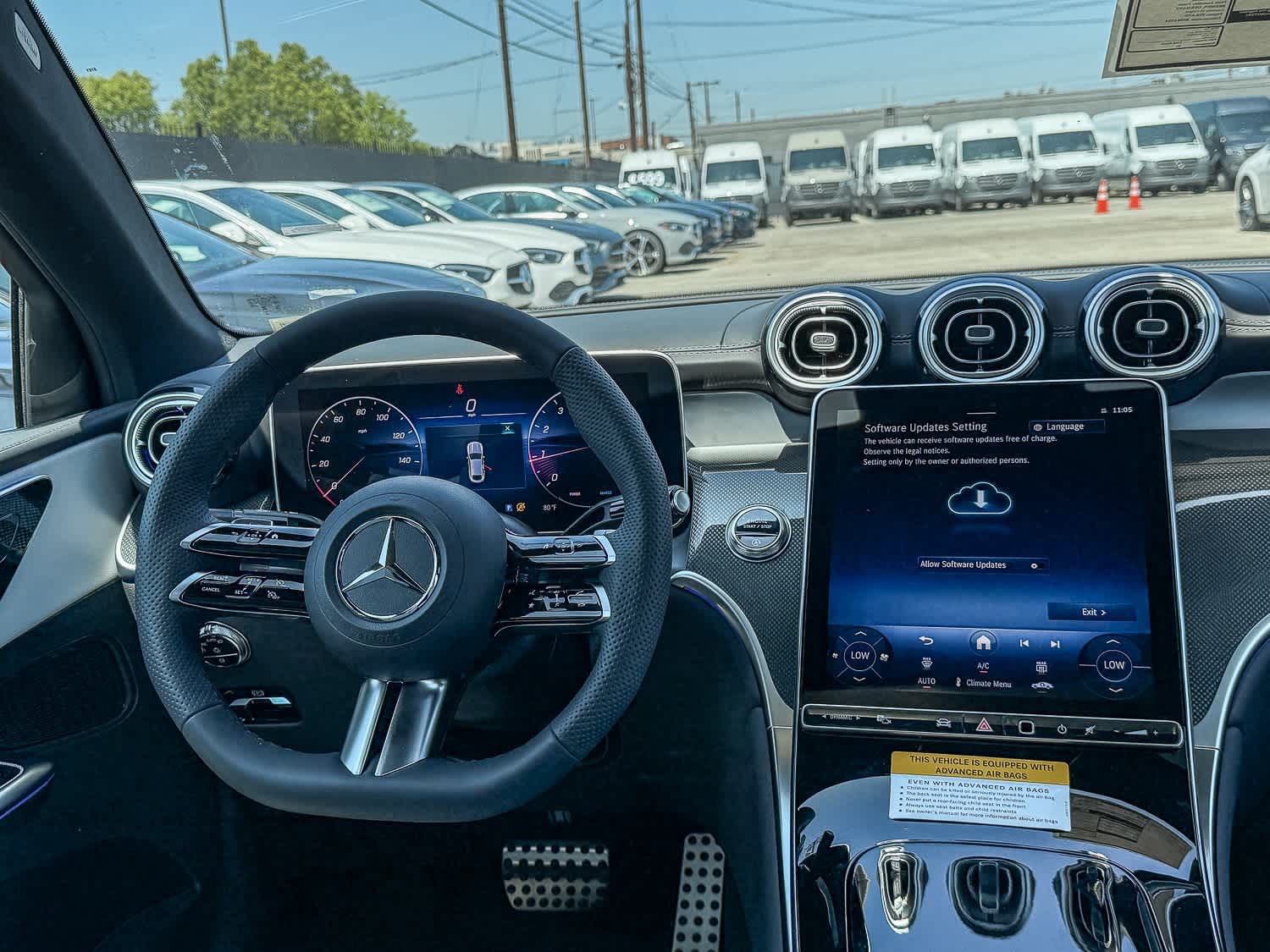 Thumbnail: 2025 Mercedes-Benz GLC - 15