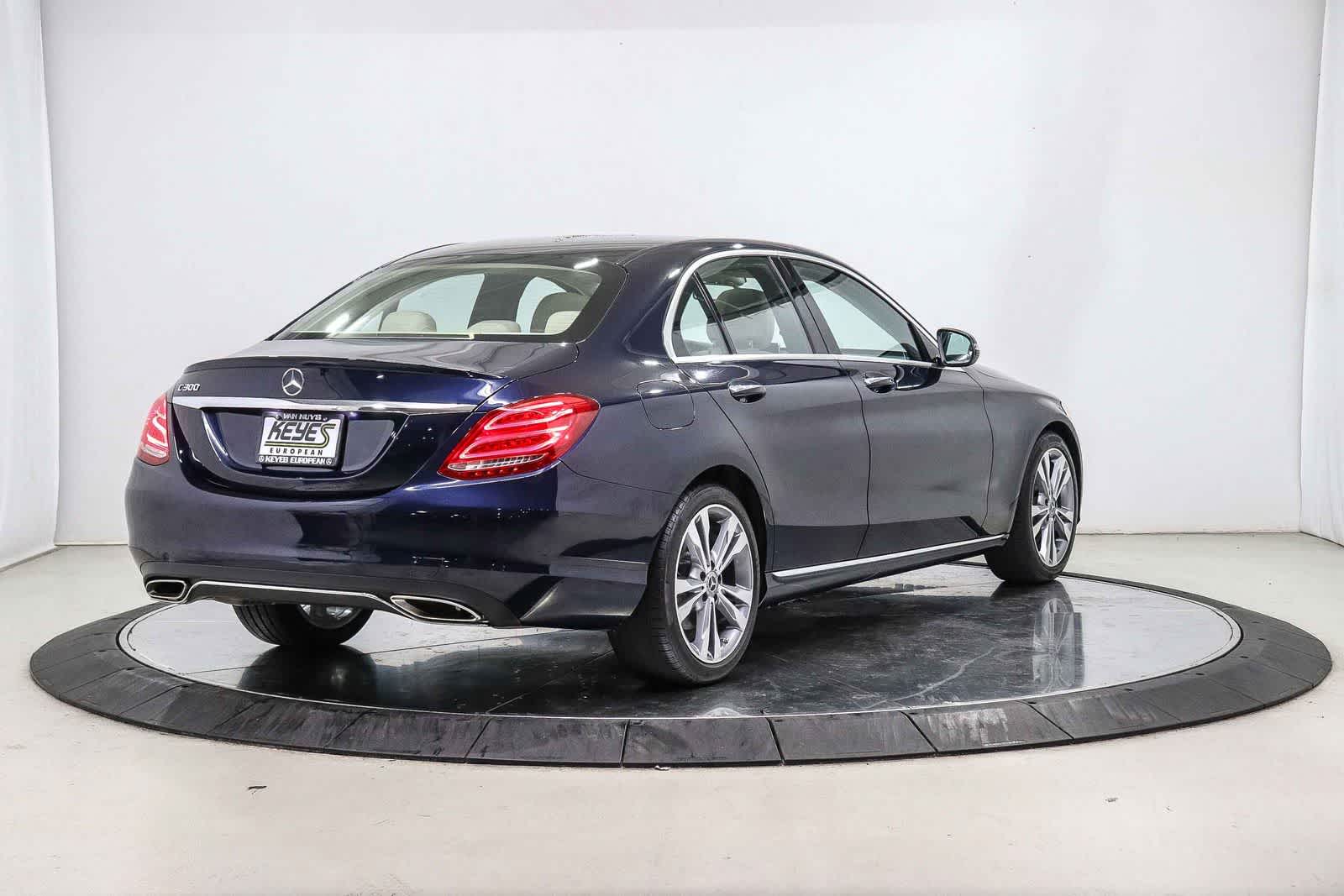 Thumbnail: 2017 Mercedes-Benz C-Class - 3