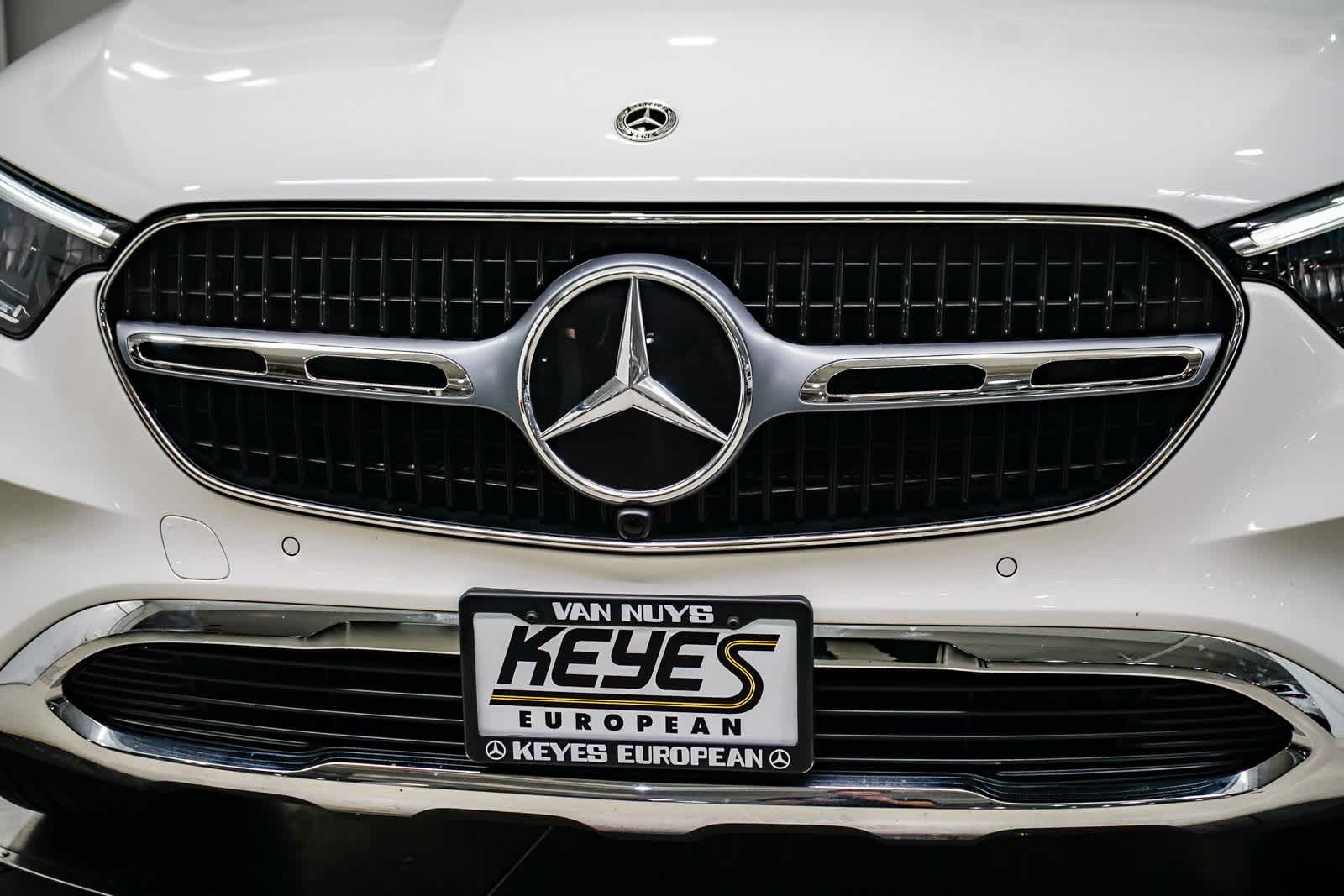 Thumbnail: 2025 Mercedes-Benz GLC - 8