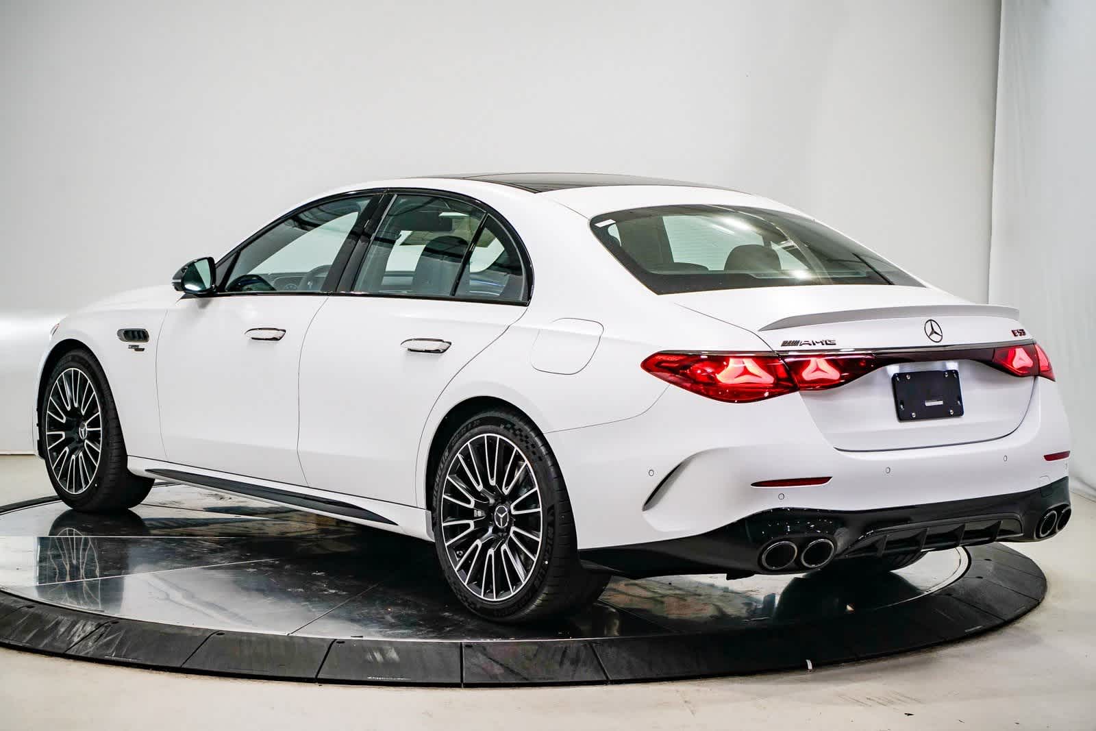 Thumbnail: 2025 Mercedes-Benz E-Class - 2