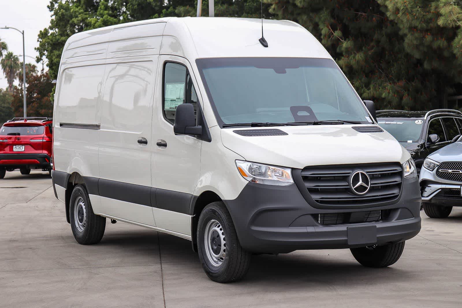 Thumbnail: 2026 Mercedes-Benz Sprinter - 5