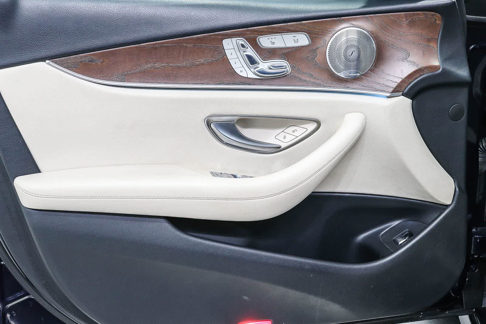 Thumbnail: 2017 Mercedes-Benz E-Class - 21