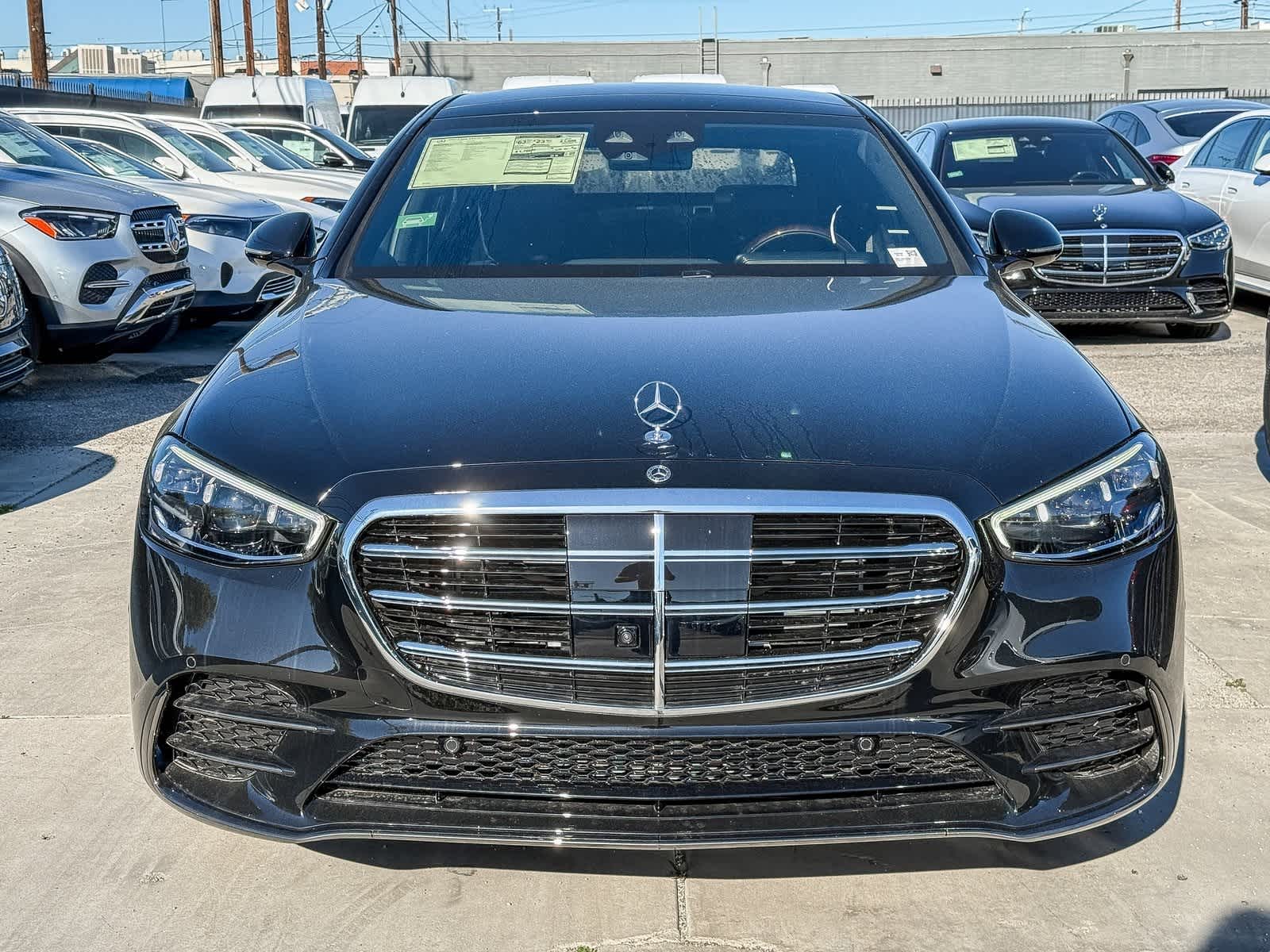 Thumbnail: 2025 Mercedes-Benz S-Class - 2