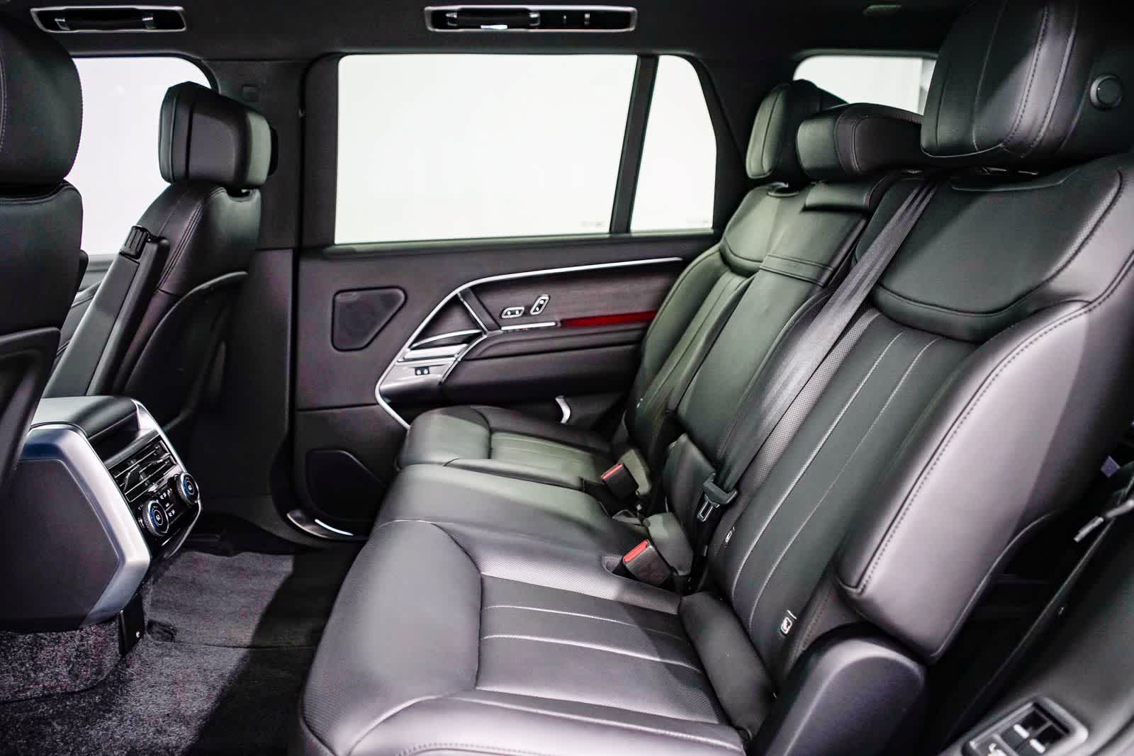 Thumbnail: 2024 Land Rover Range Rover - 18