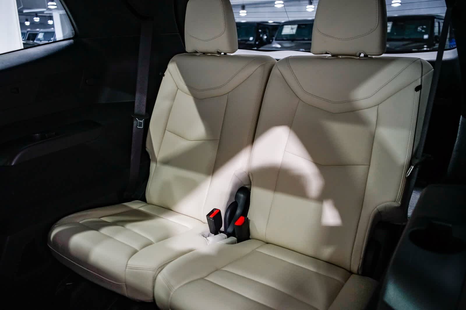 Thumbnail: 2021 Cadillac XT6 - 18