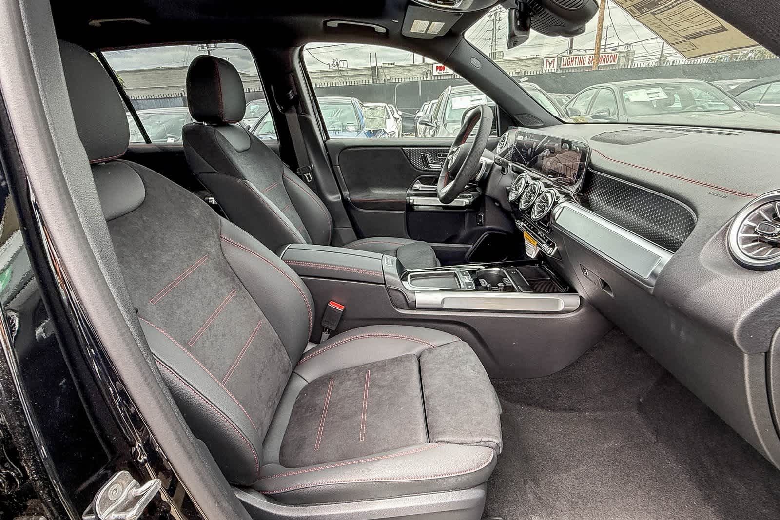 Thumbnail: 2024 Mercedes-Benz EQB - 17