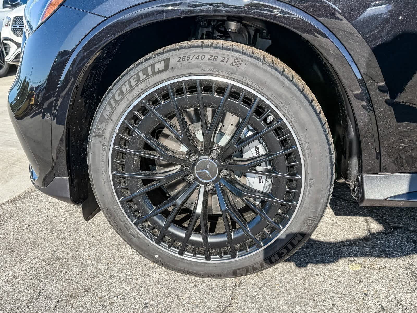 Thumbnail: 2025 Mercedes-Benz GLC - 9