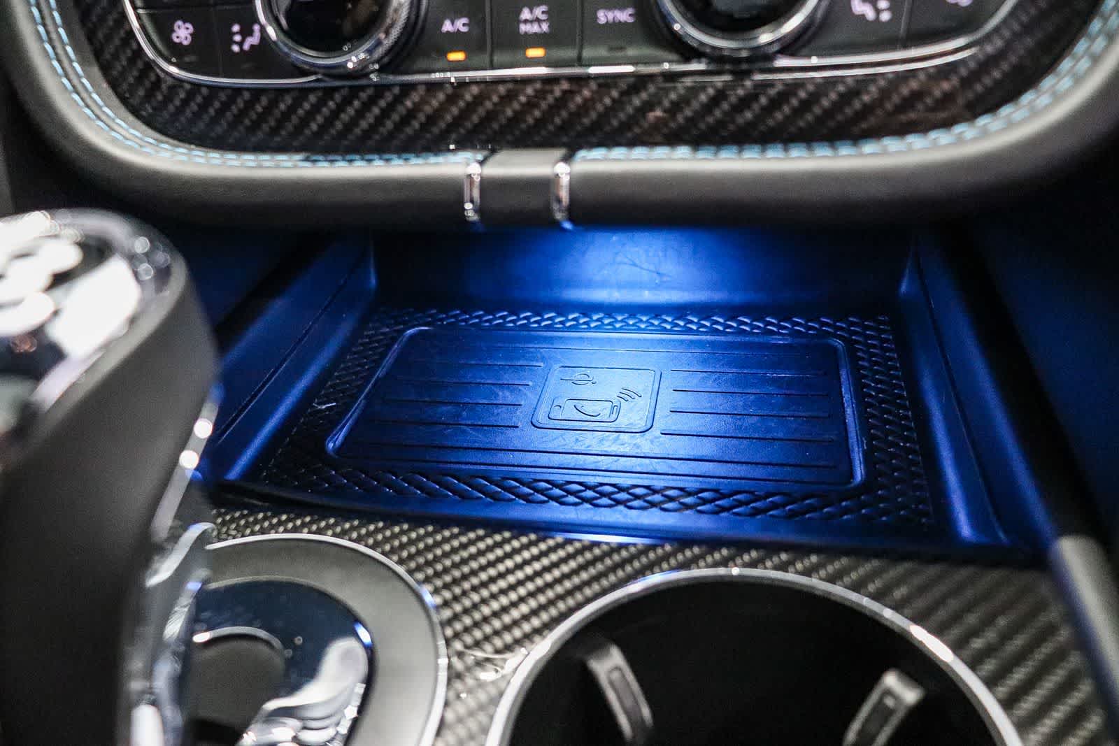 Thumbnail: 2022 Bentley Bentayga - 22