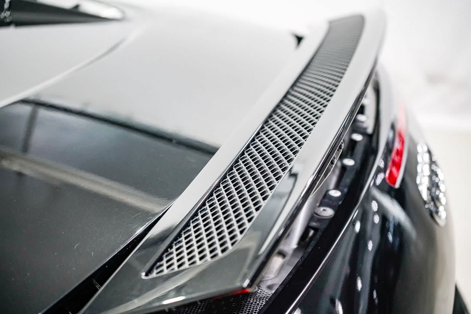 Thumbnail: 2011 Audi R8 - 19