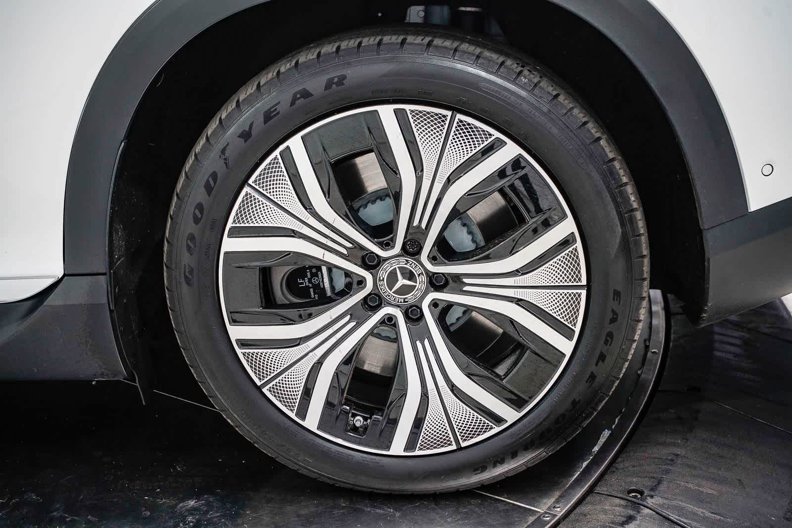 Thumbnail: 2024 Mercedes-Benz EQE - 10