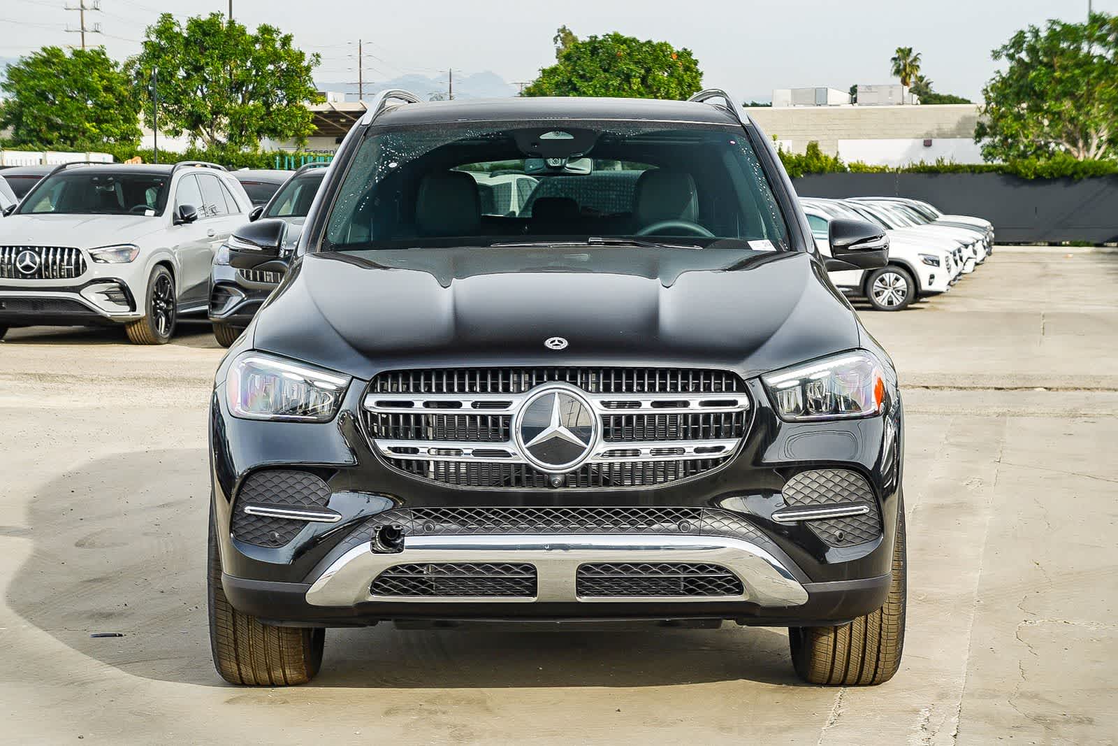 Thumbnail: 2026 Mercedes-Benz GLE - 2