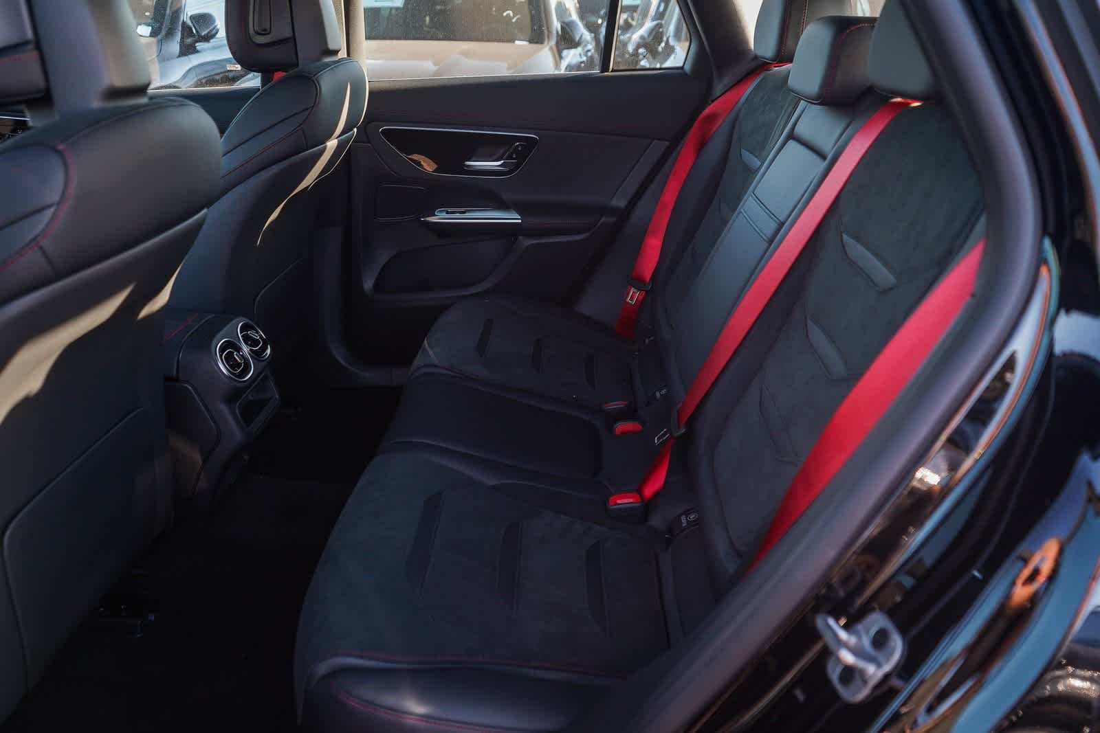 Thumbnail: 2025 Mercedes-Benz GLC - 21