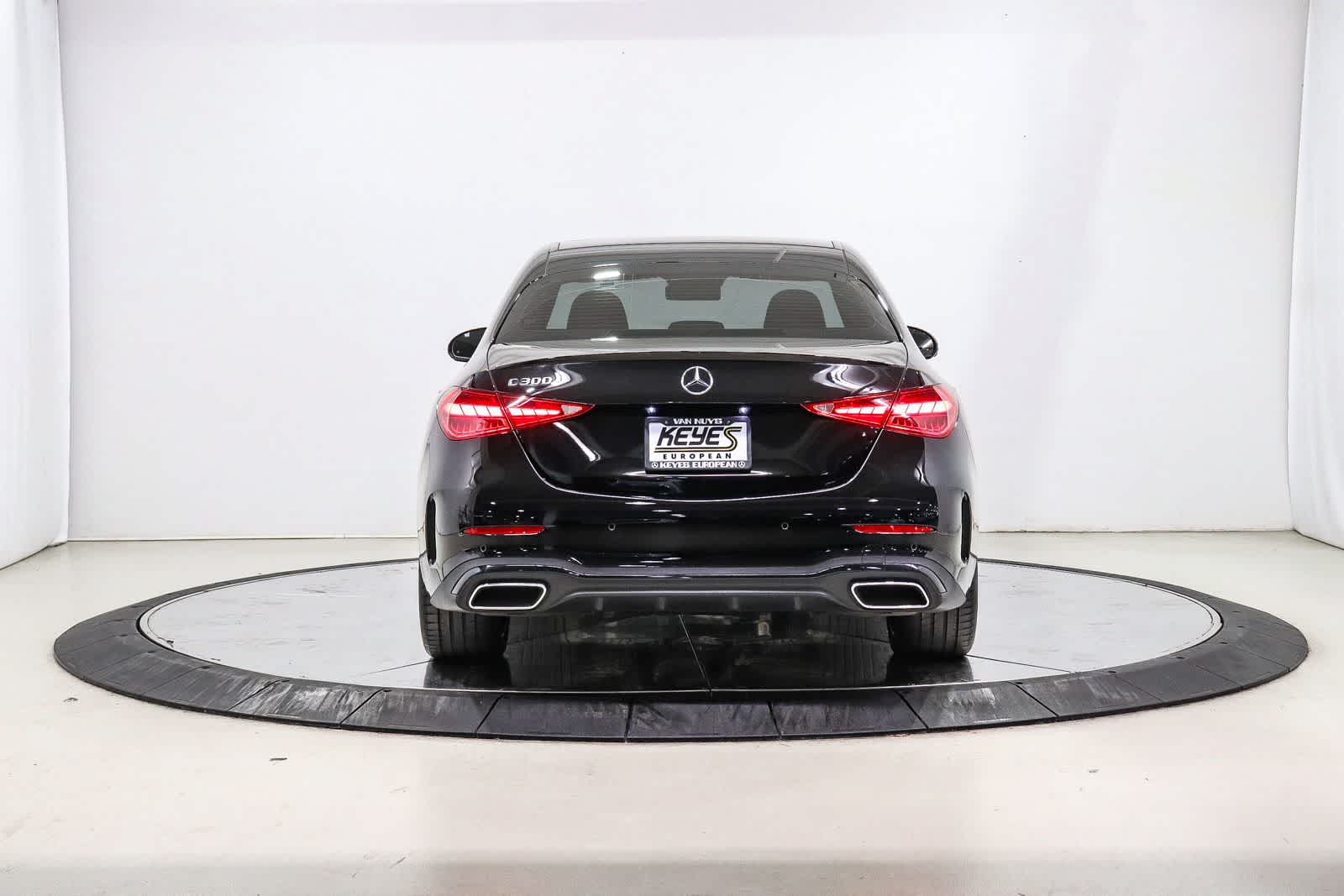 Thumbnail: 2024 Mercedes-Benz C-Class - 3