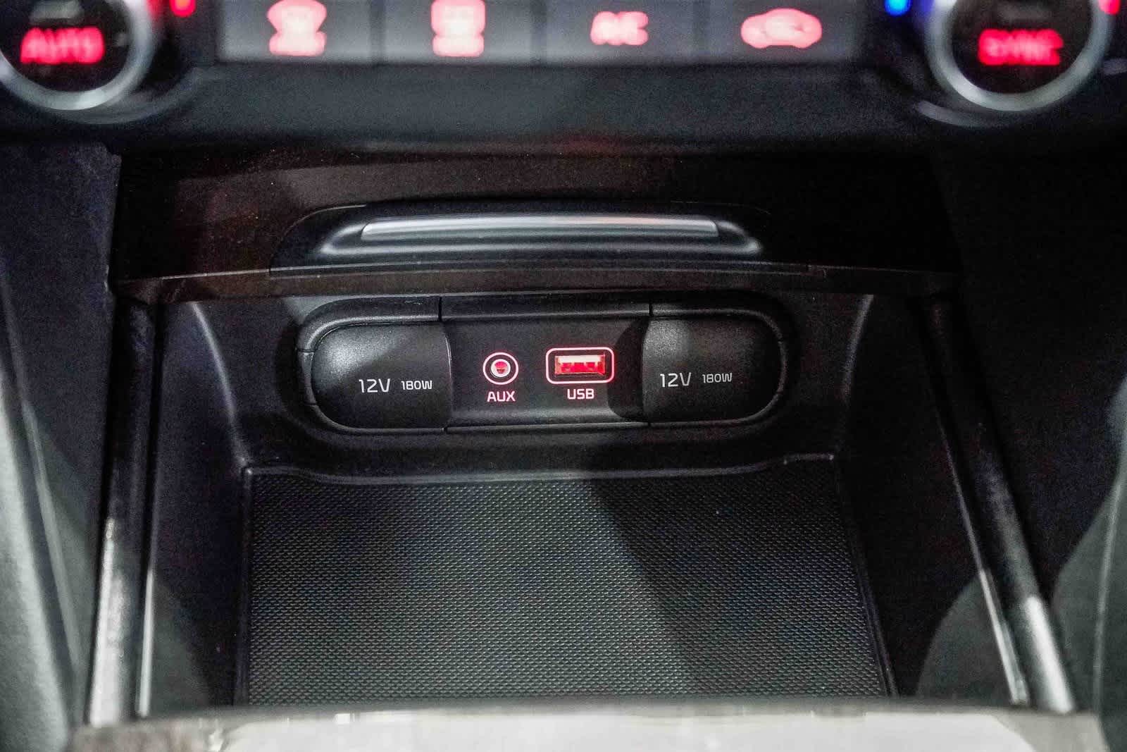 Thumbnail: 2018 Kia Optima - 22