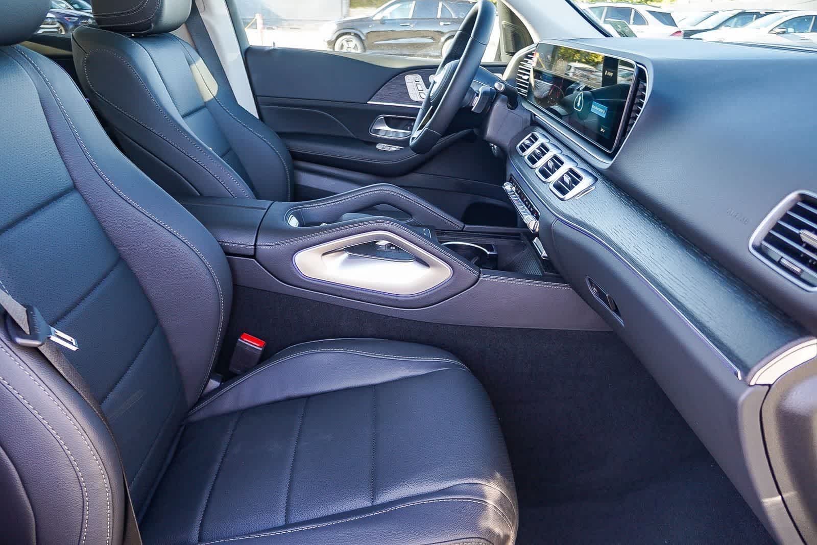 Thumbnail: 2026 Mercedes-Benz GLE - 19