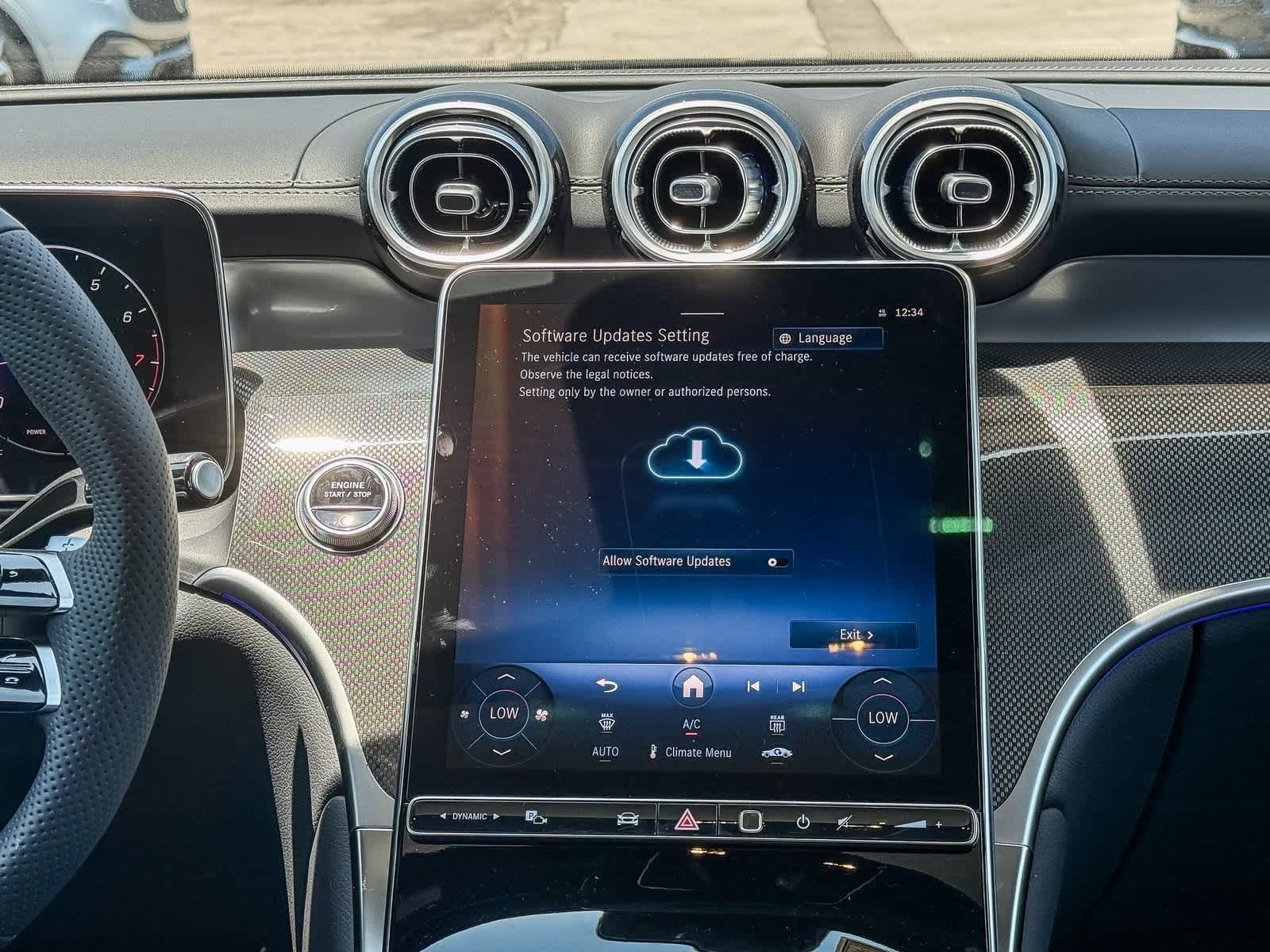 Thumbnail: 2025 Mercedes-Benz GLC - 13