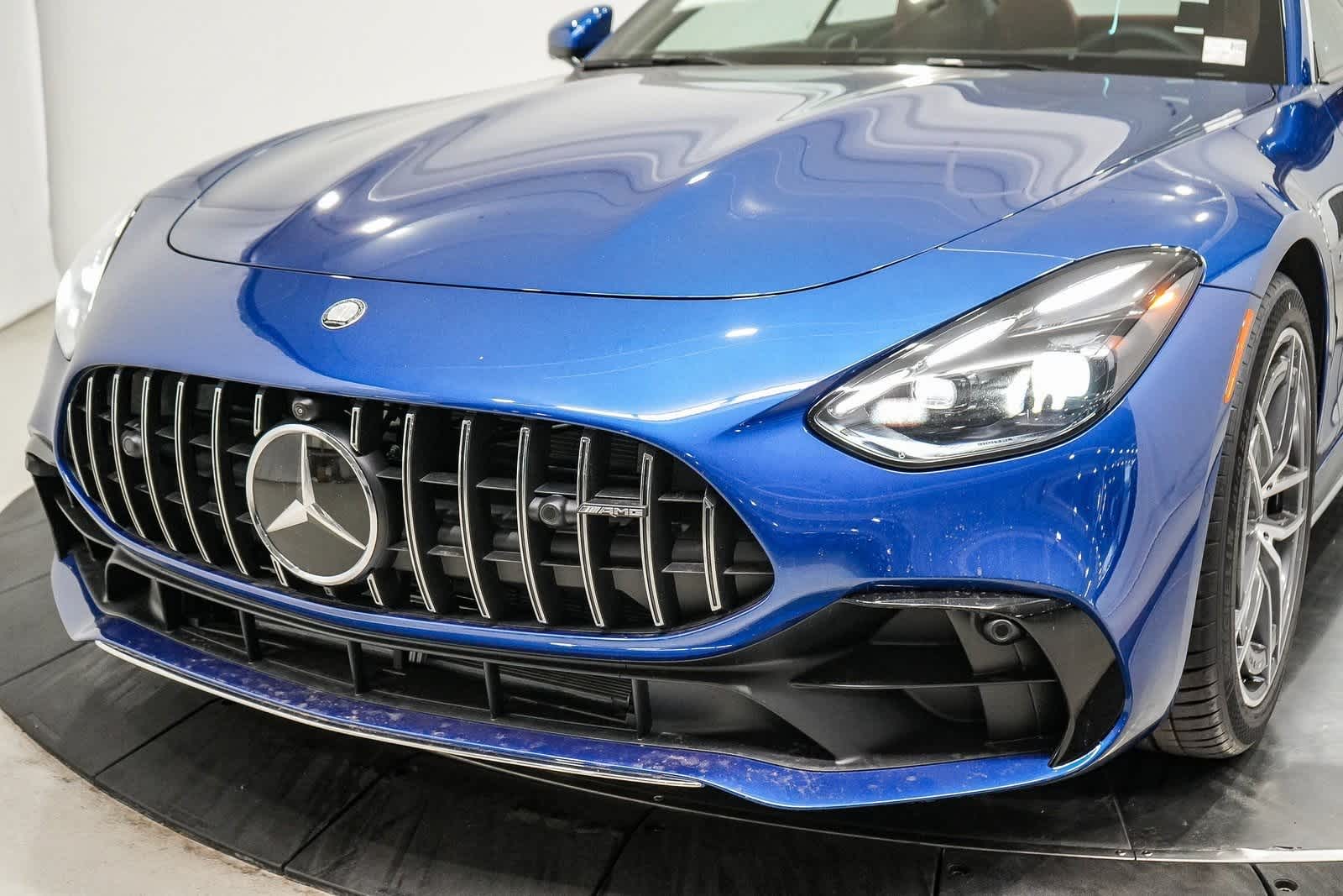 Thumbnail: 2025 Mercedes-Benz AMG GT - 8