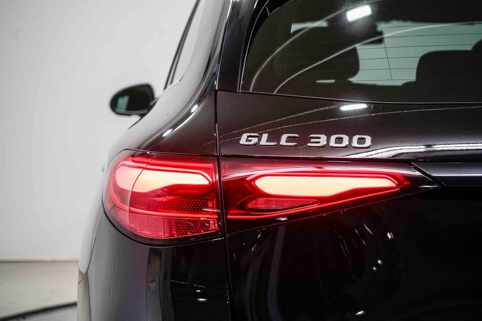 Thumbnail: 2025 Mercedes-Benz GLC - 9