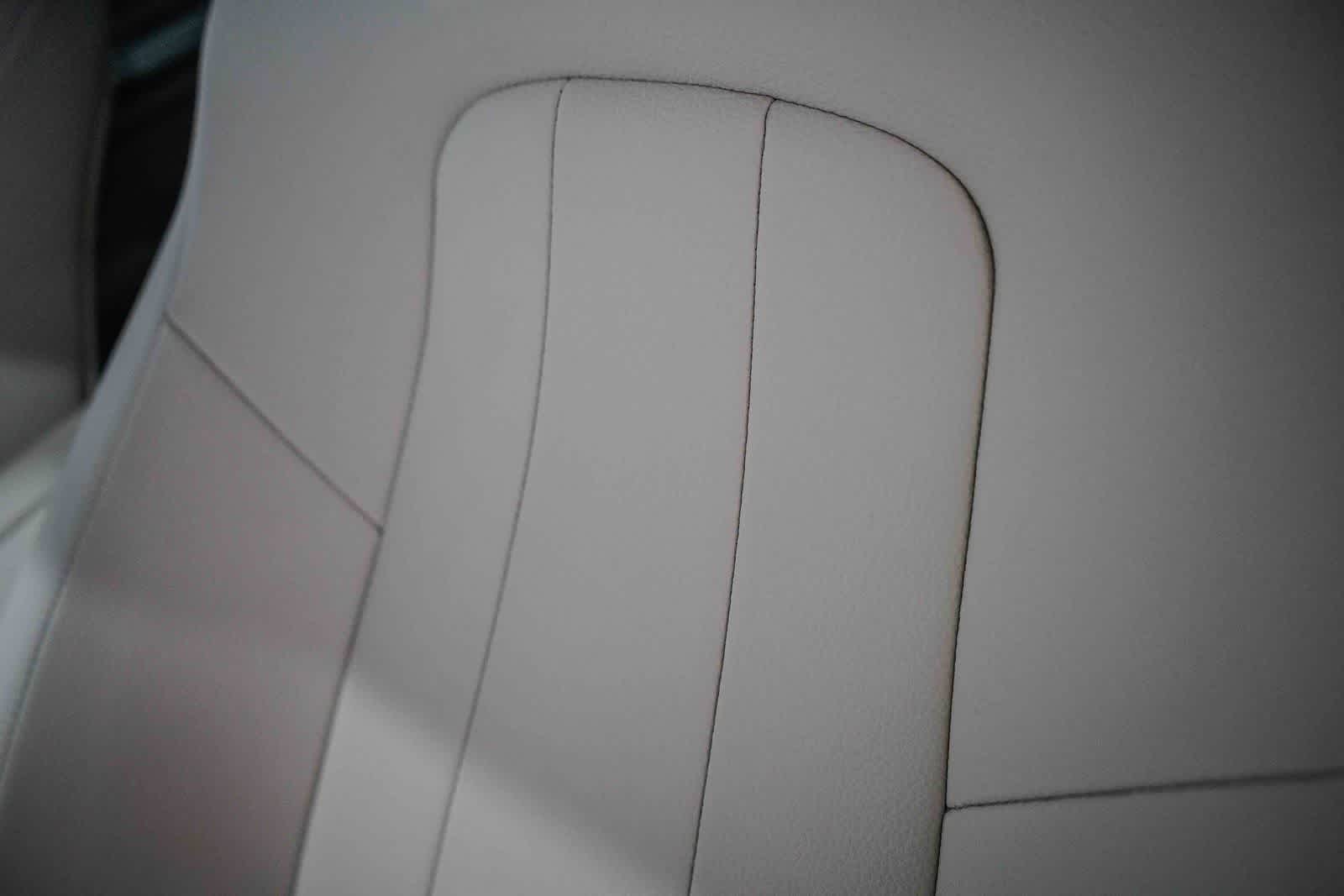 Thumbnail: 2026 Mercedes-Benz GLB - 26