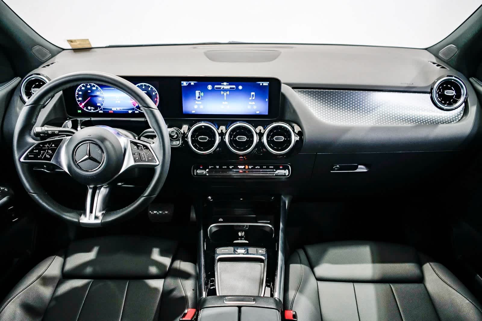 Thumbnail: 2026 Mercedes-Benz GLA - 11