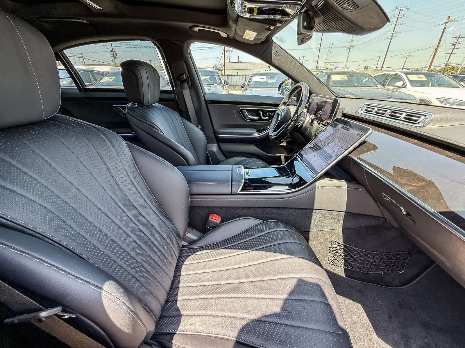 Thumbnail: 2024 Mercedes-Benz S-Class - 18
