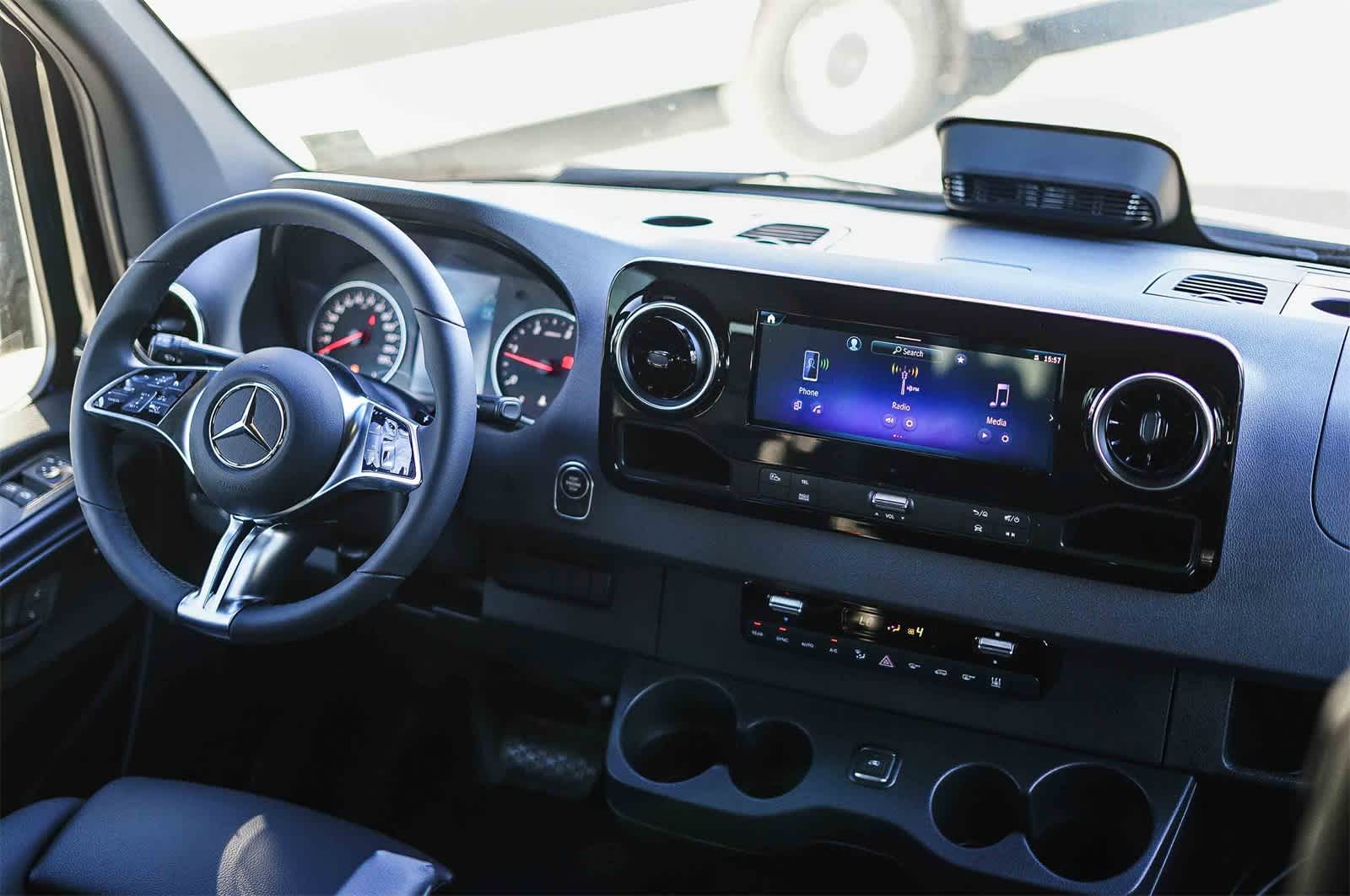 Thumbnail: 2026 Mercedes-Benz Sprinter - 14