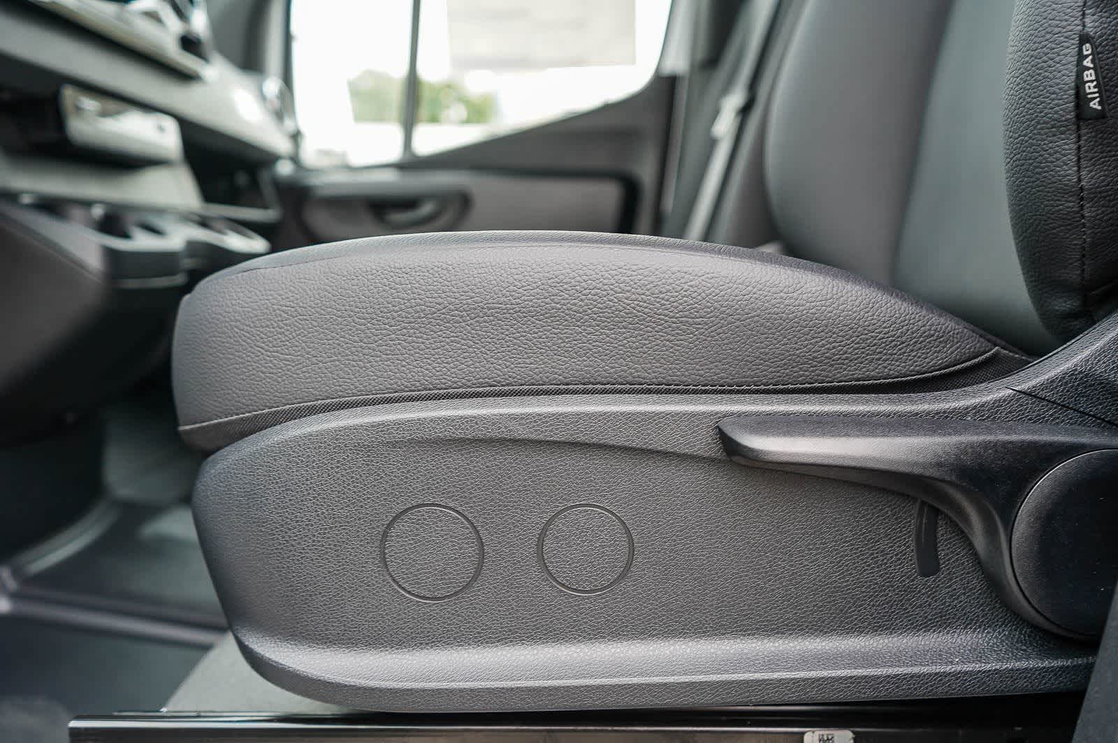 Thumbnail: 2026 Mercedes-Benz Sprinter - 20