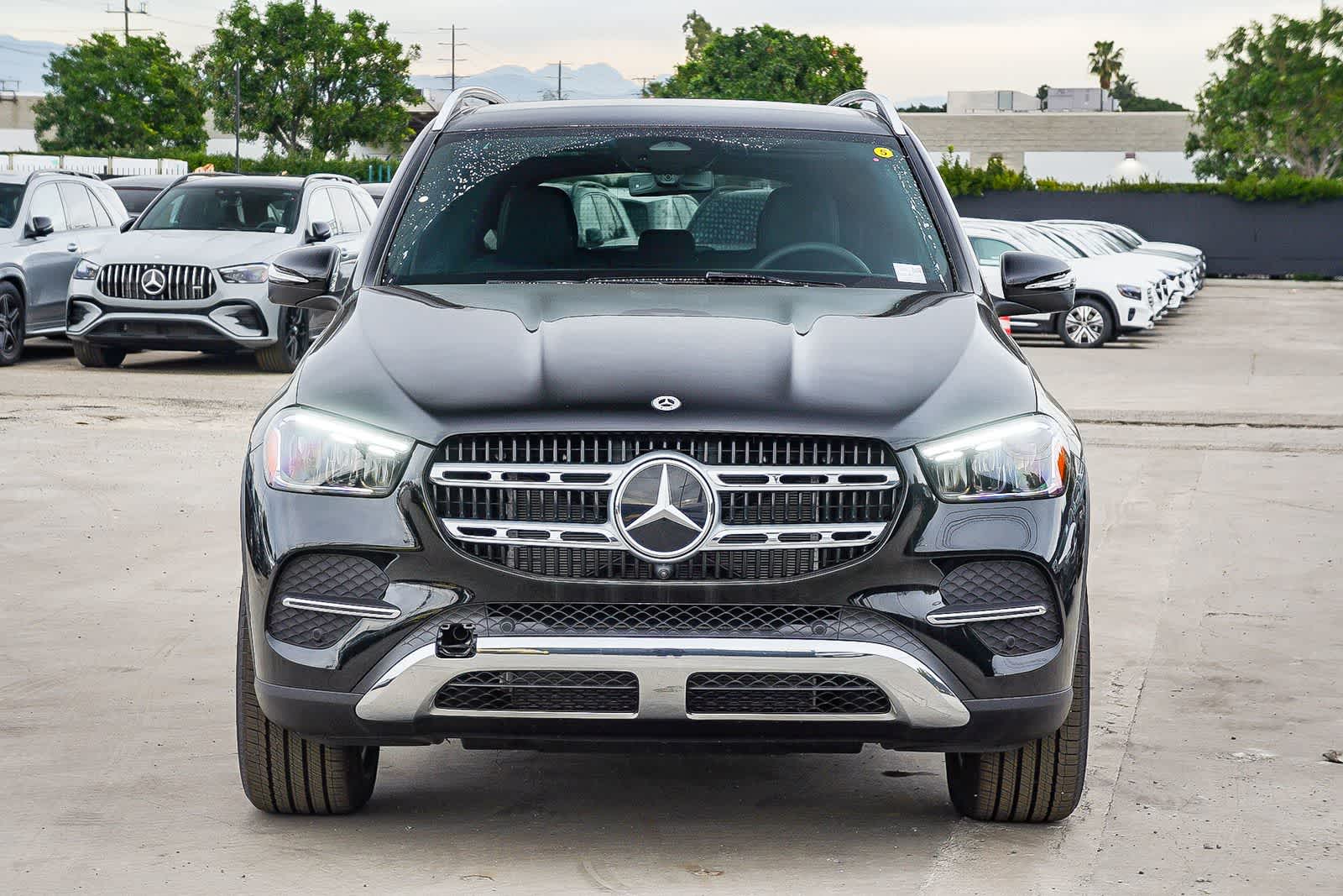 Thumbnail: 2026 Mercedes-Benz GLE - 2