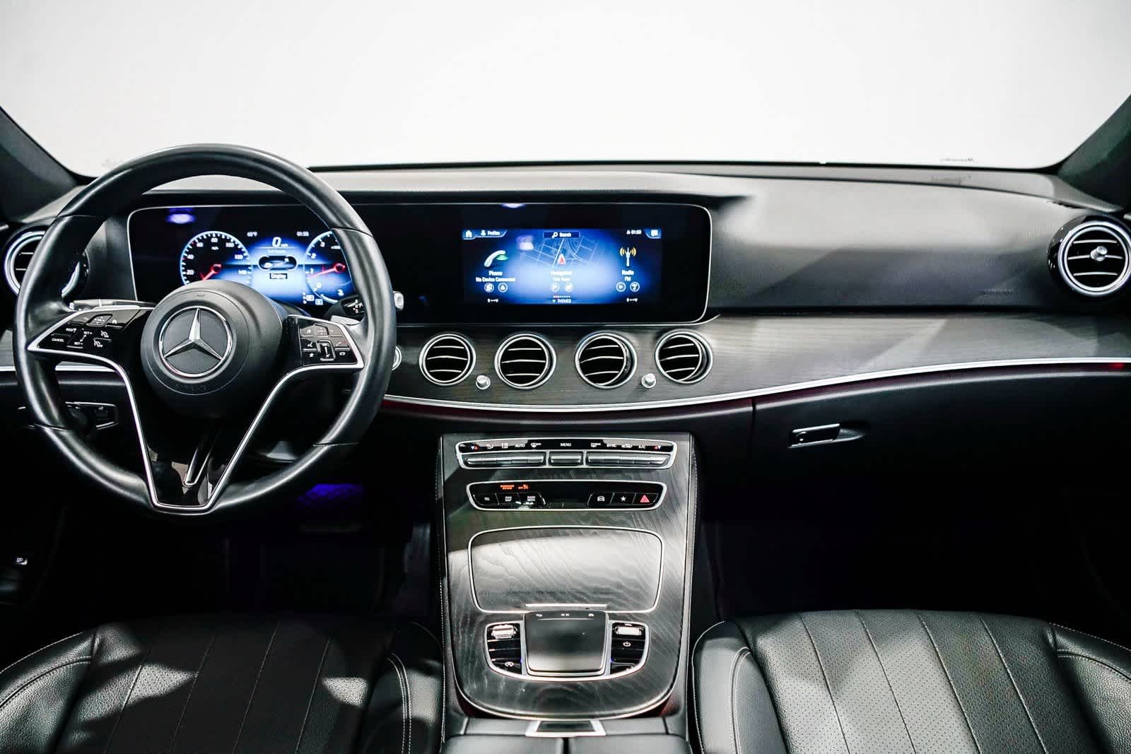 Thumbnail: 2022 Mercedes-Benz E-Class - 12