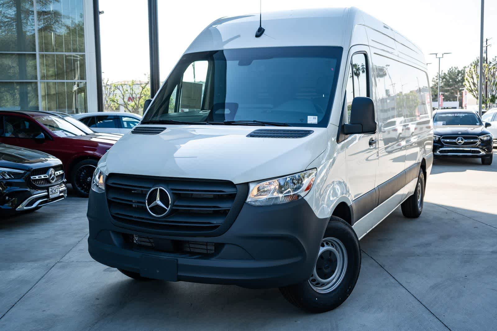 Thumbnail: 2026 Mercedes-Benz Sprinter - 1