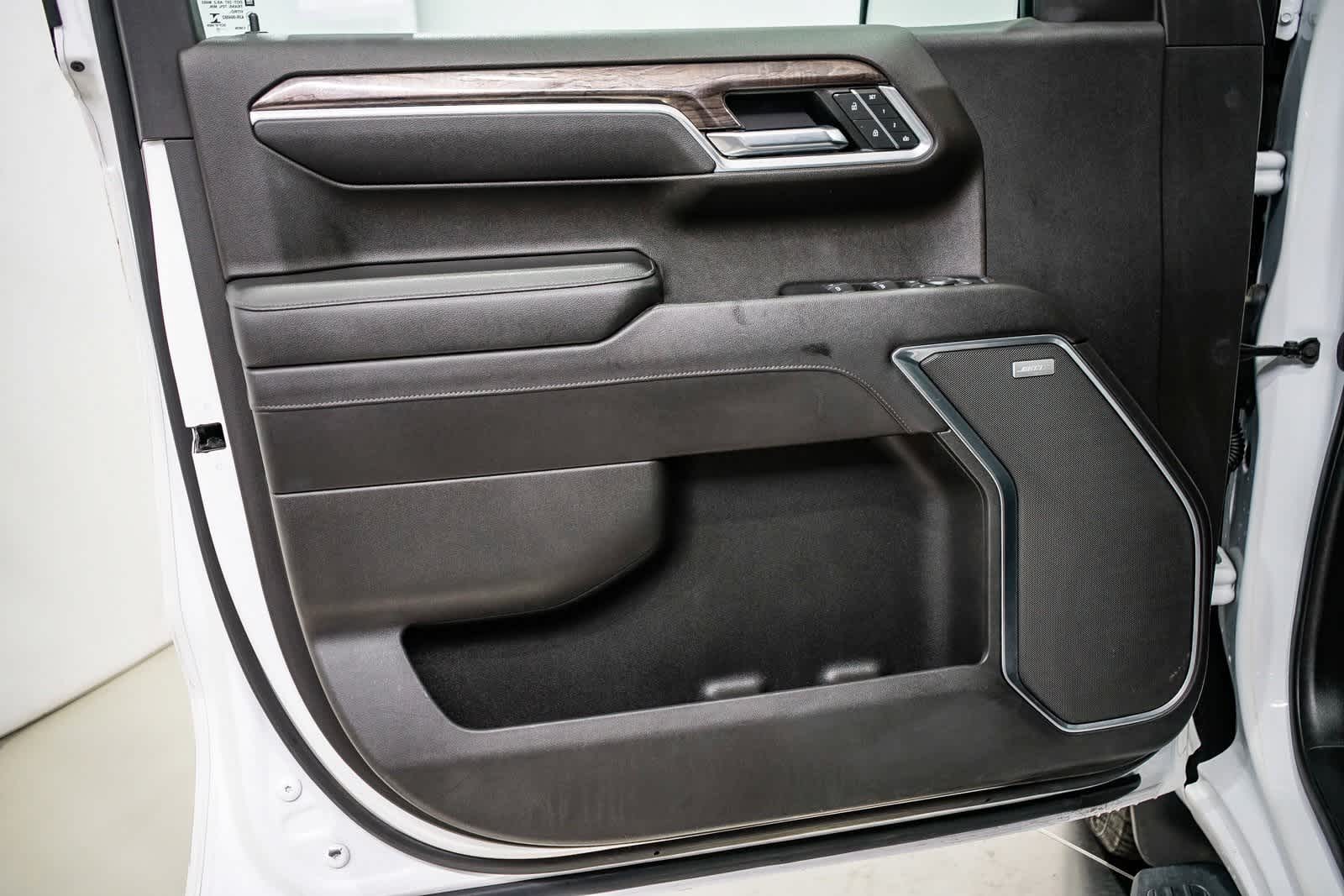 Thumbnail: 2022 Chevrolet Silverado 1500 - 18