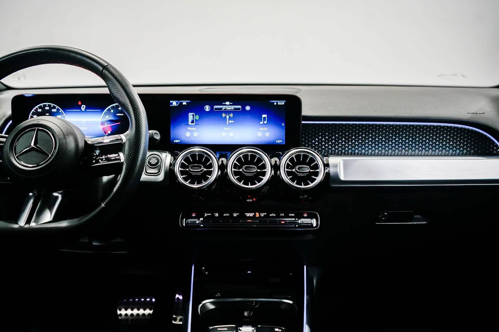 Thumbnail: 2025 Mercedes-Benz GLB - 12