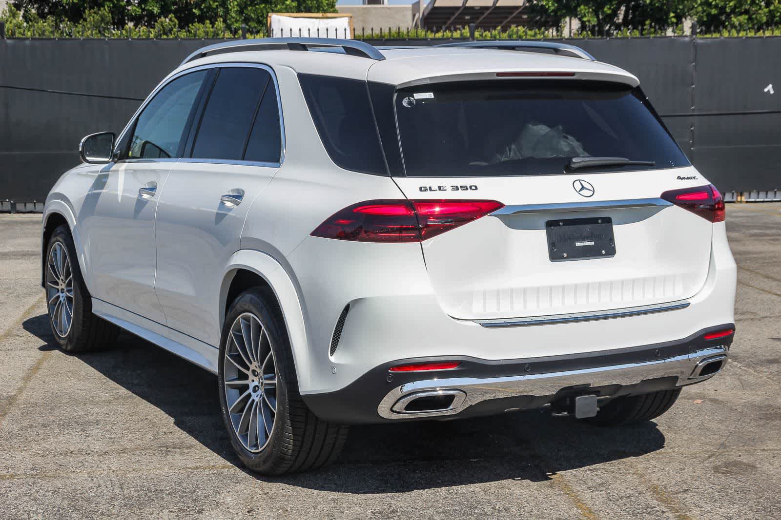 Thumbnail: 2026 Mercedes-Benz GLE - 6