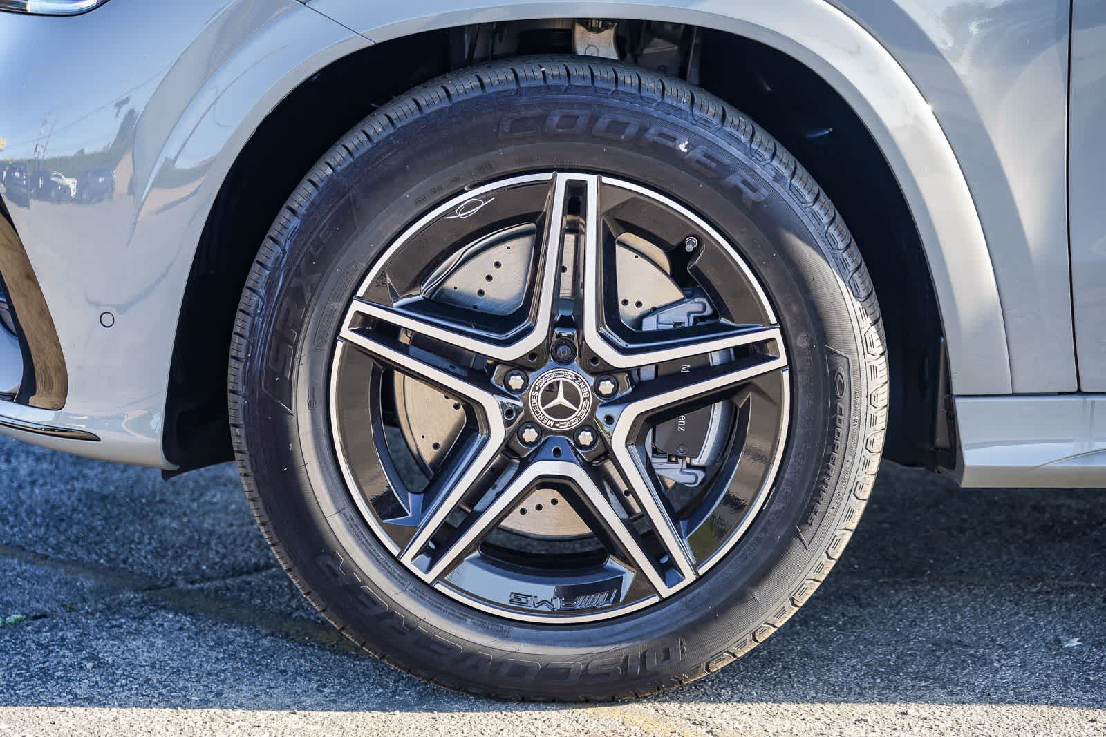 Thumbnail: 2026 Mercedes-Benz GLE - 10